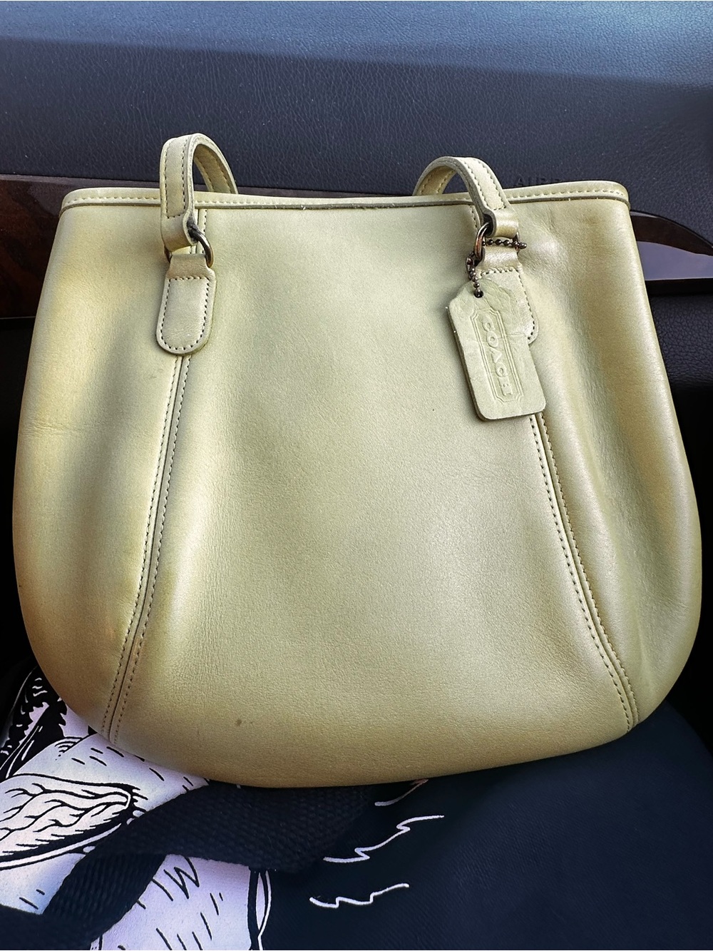 Vintage COACH Framed Pouch Shoulder Bag in Lime Green Glove Tanned Leather - Picture 14 of 14